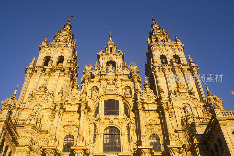 圣地亚哥德孔波斯特拉大教堂。Obradoiro facade al。